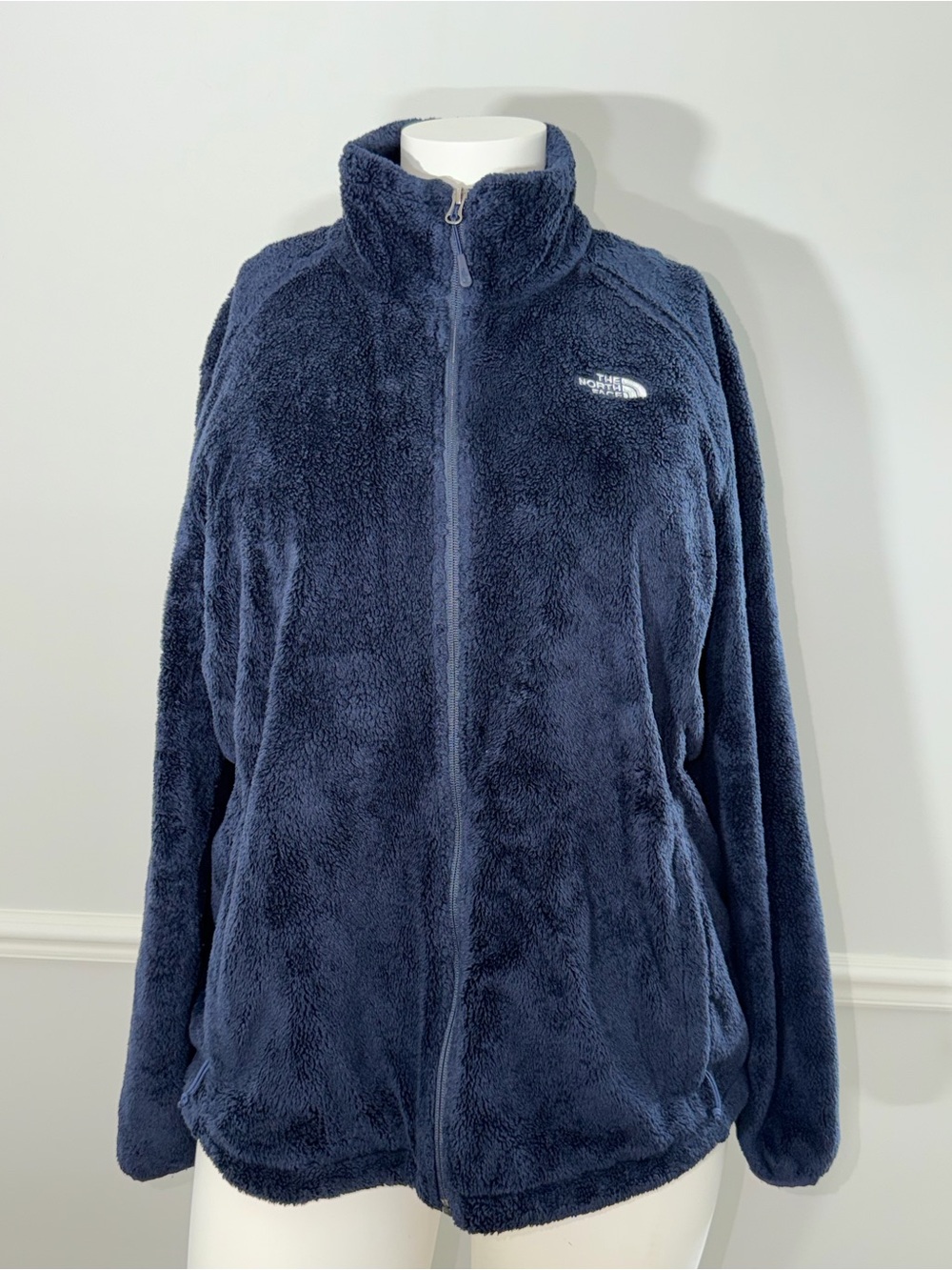 The North Face Women's Navy Fleece Jacket; XXXL